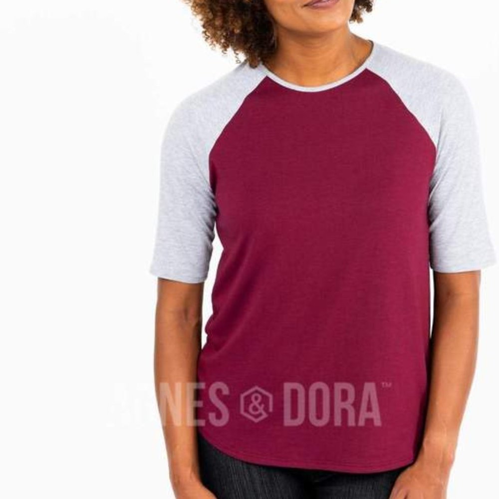 Agnes & Dora NWT Raglan Top Wine with Heather Gray size small